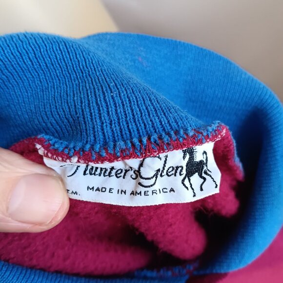Women's Small Vintage 80's Sweatshirt Magenta Blue Collar Embroidered Horse Logo - Picture 4 of 7